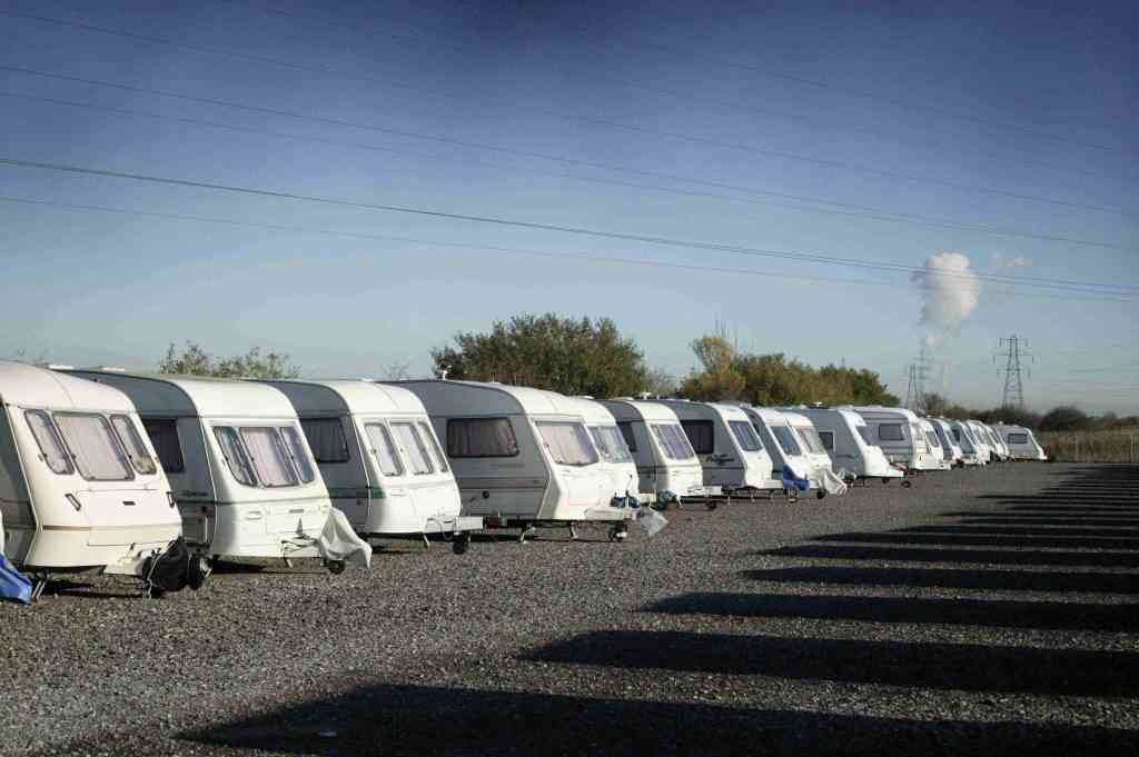 blue self storage Wentloog storage facility in Wentloog Avenue, Rumney, UK - Image 4