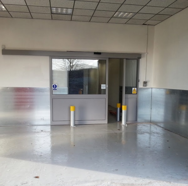 Hillcrest Storage Dudley storage facility in Hillcrest Business Park, Cinder Bank, Dudley, UK - Image 2