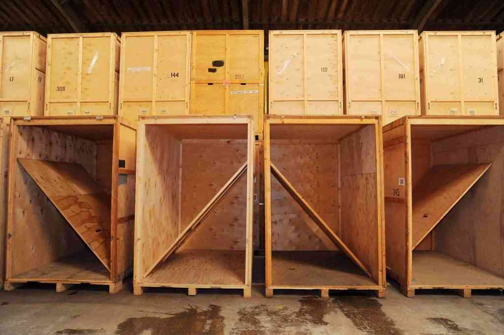 Express Removals Worldwide Ltd storage facility in Unit G, Rastrum Ltd, Harbour Road, East Sussex, Rye, UK - Image 2